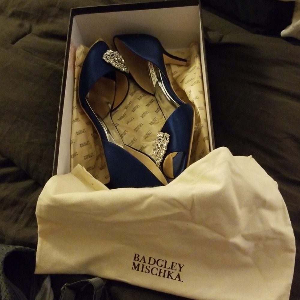 Shoe